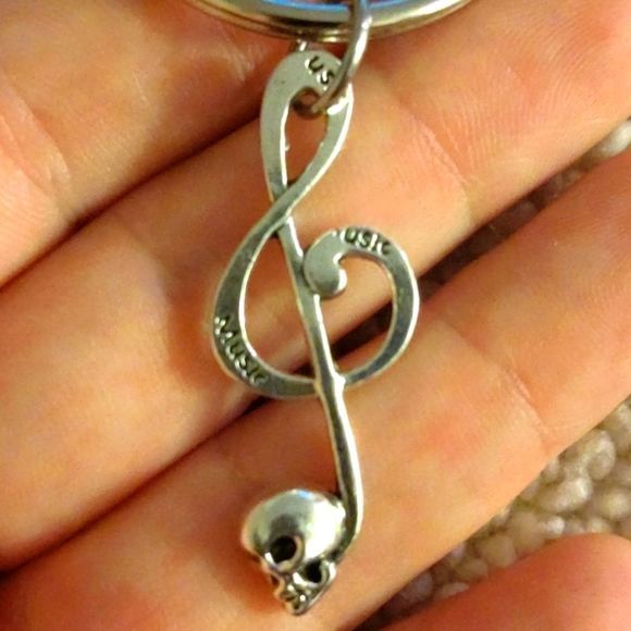 Rin's Unique Boutique - Key Chain - Picture 2 of 2